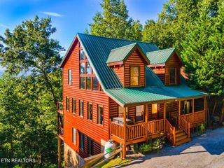 2251 Upper Middle Creek #6 Rd 6, Sevierville, TN 37876