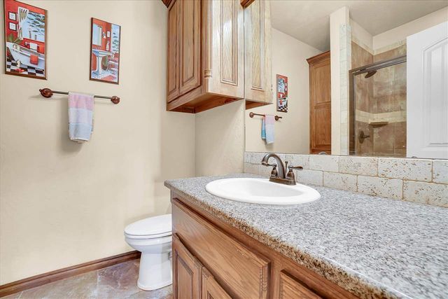 6020 NW Williams Ave, Lawton, OK 73505