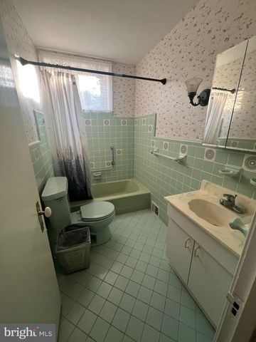 7703 BROUS AVE, Philadelphia, PA 19152