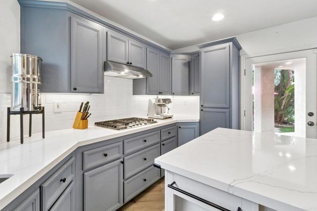 143 Jupiter St, Encinitas, CA 92024