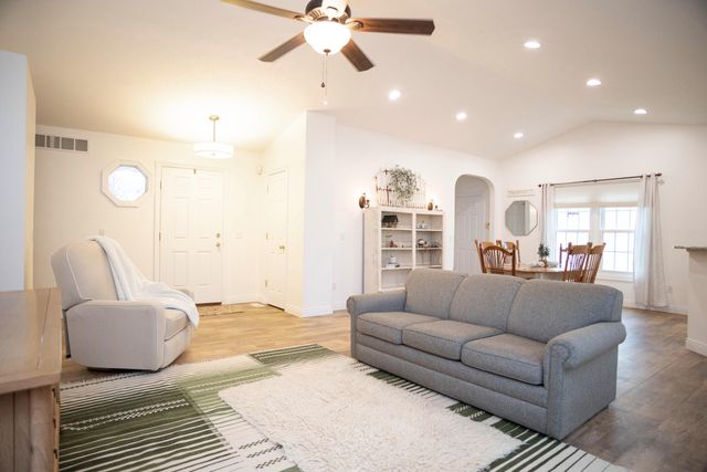 13330 Park West Blvd, Vicksburg, MI 49097