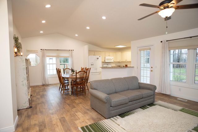 13330 Park West Blvd, Vicksburg, MI 49097