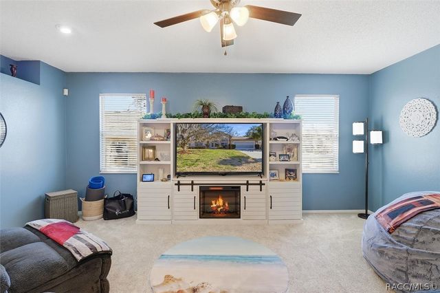 5628 W Hunters Ridge Circle, Lecanto, FL 34461