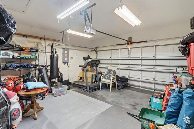 5628 W Hunters Ridge Circle, Lecanto, FL 34461