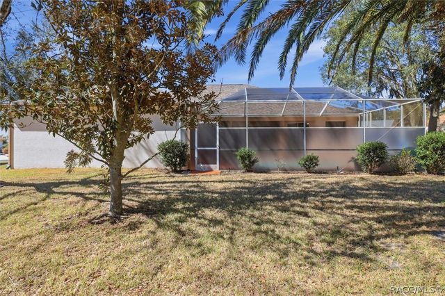 5628 W Hunters Ridge Circle, Lecanto, FL 34461