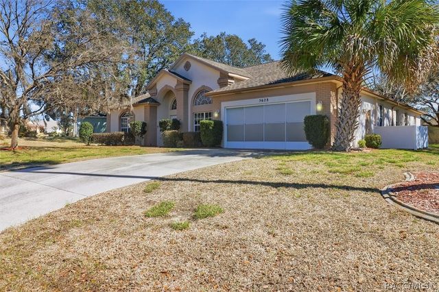 5628 W Hunters Ridge Circle, Lecanto, FL 34461