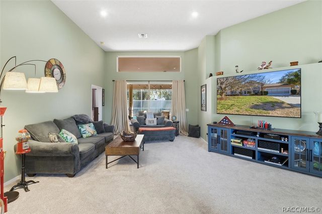 5628 W Hunters Ridge Circle, Lecanto, FL 34461