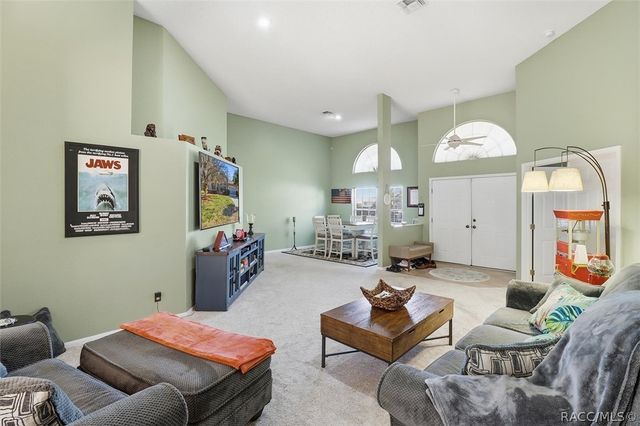 5628 W Hunters Ridge Circle, Lecanto, FL 34461