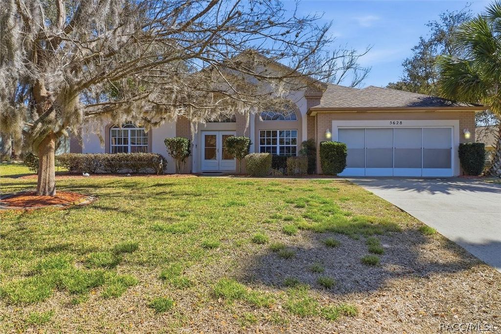 5628 W Hunters Ridge Circle, Lecanto, FL 34461