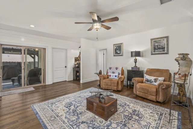 1217 Pfeifer Lane, El Cajon, CA 92020