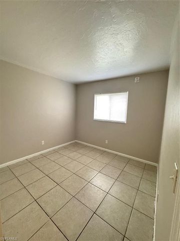 2944 Jackson ST, Fort Myers, FL 33901