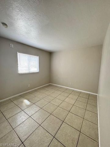 2944 Jackson ST, Fort Myers, FL 33901