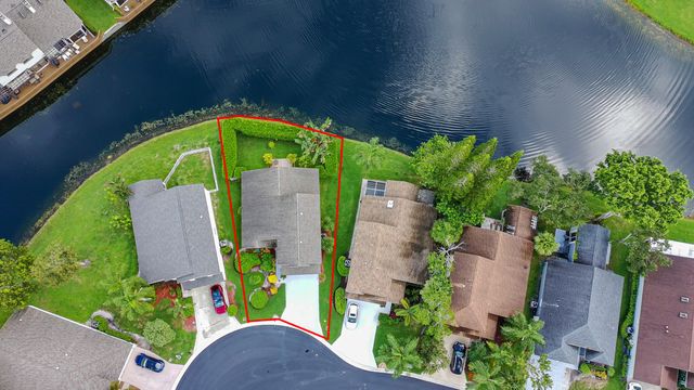 2235 SOUNDINGS Court, Greenacres, FL 33413
