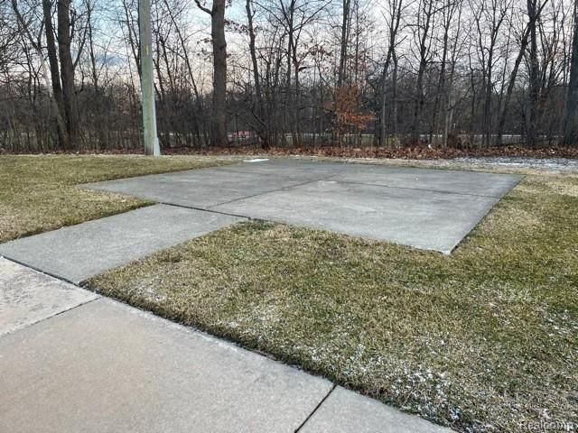 14 Eden Park Drive, Dearborn Heights, MI 48127