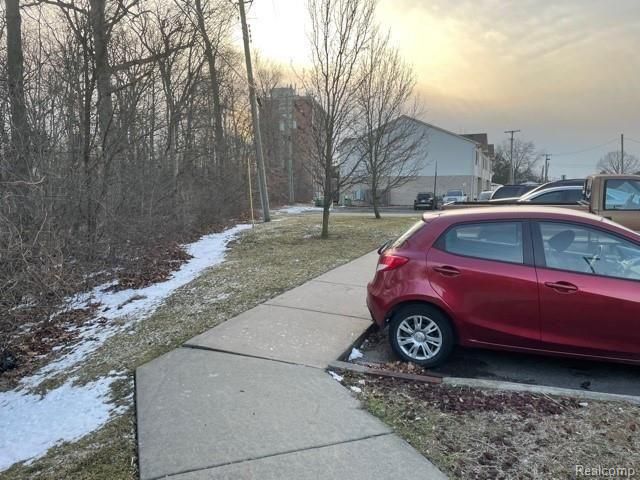 14 Eden Park Drive, Dearborn Heights, MI 48127