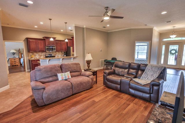 25 NW Maples Street, Fort Walton Beach, FL 32548
