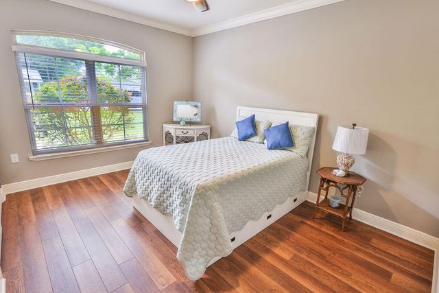 25 NW Maples Street, Fort Walton Beach, FL 32548