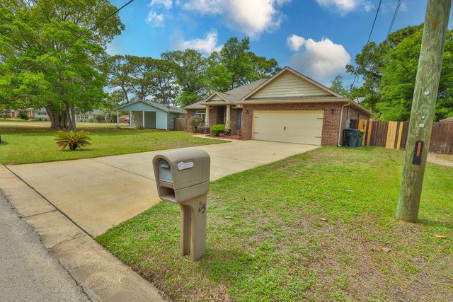 25 NW Maples Street, Fort Walton Beach, FL 32548