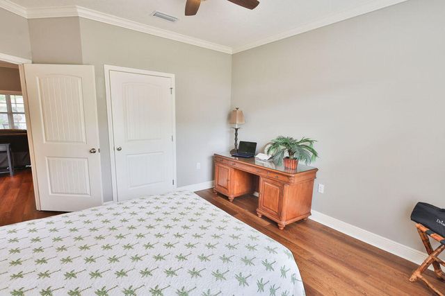 25 NW Maples Street, Fort Walton Beach, FL 32548