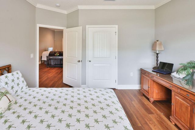 25 NW Maples Street, Fort Walton Beach, FL 32548