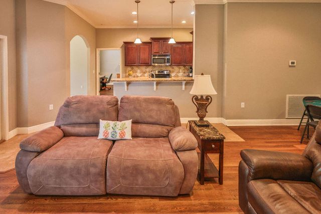 25 NW Maples Street, Fort Walton Beach, FL 32548