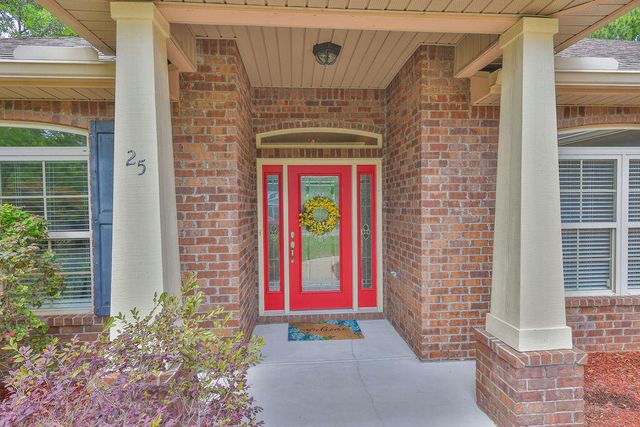 25 NW Maples Street, Fort Walton Beach, FL 32548