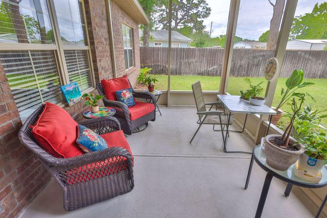 25 NW Maples Street, Fort Walton Beach, FL 32548