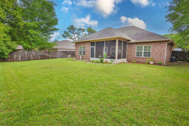 25 NW Maples Street, Fort Walton Beach, FL 32548