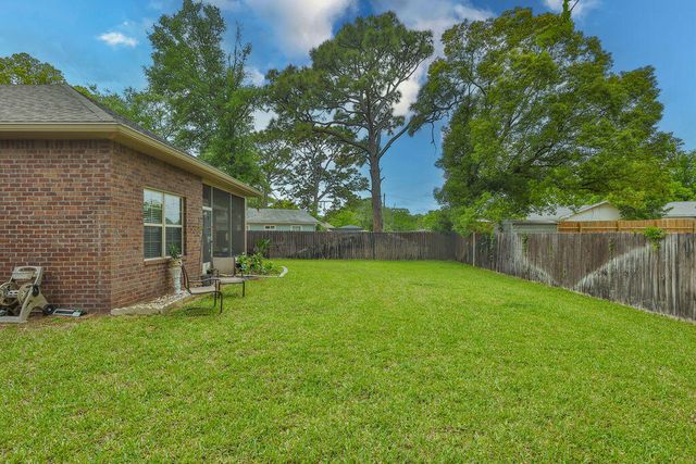 25 NW Maples Street, Fort Walton Beach, FL 32548