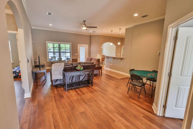 25 NW Maples Street, Fort Walton Beach, FL 32548