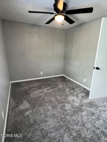6003 Davida Drive, Toledo, OH 43612