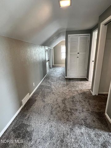 6003 Davida Drive, Toledo, OH 43612