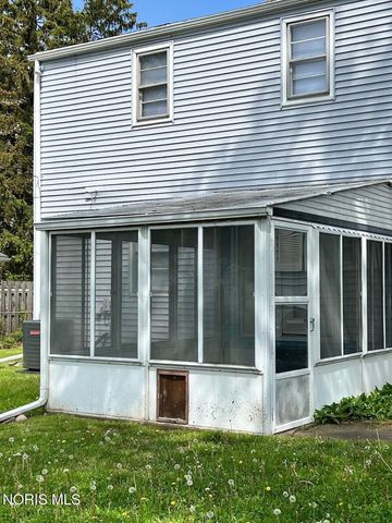 6003 Davida Drive, Toledo, OH 43612
