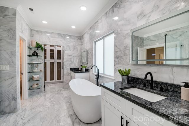 8707 Fairview Road, Charlotte, NC 28226