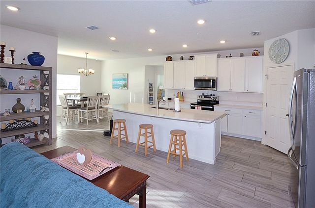 135 56th Court, Vero Beach, FL 32968