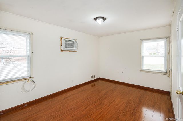 230 S King Street, Elmont, NY 11003