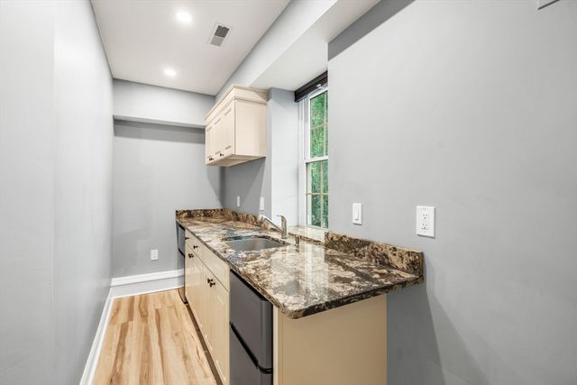 4 Martin Louis Way, Stoneham, MA 02180