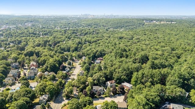 4 Martin Louis Way, Stoneham, MA 02180