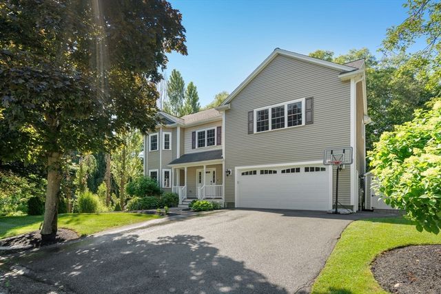 4 Martin Louis Way, Stoneham, MA 02180