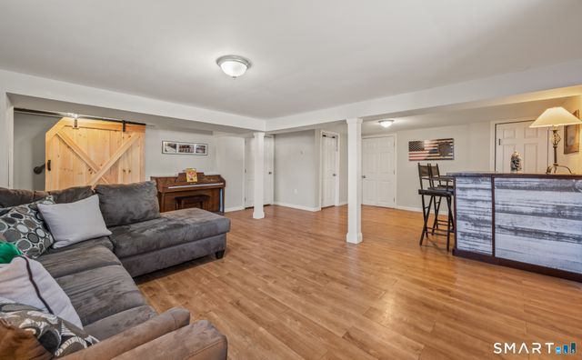 73 Somerset Road, Glastonbury, CT 06033