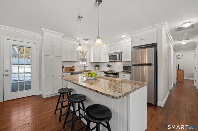 73 Somerset Road, Glastonbury, CT 06033