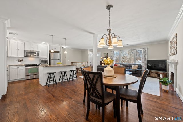 73 Somerset Road, Glastonbury, CT 06033