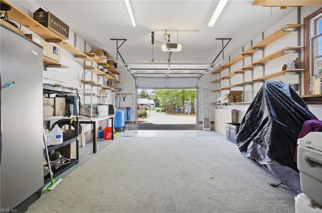 3119 Henry Hogge LN, Hayes, VA 23072