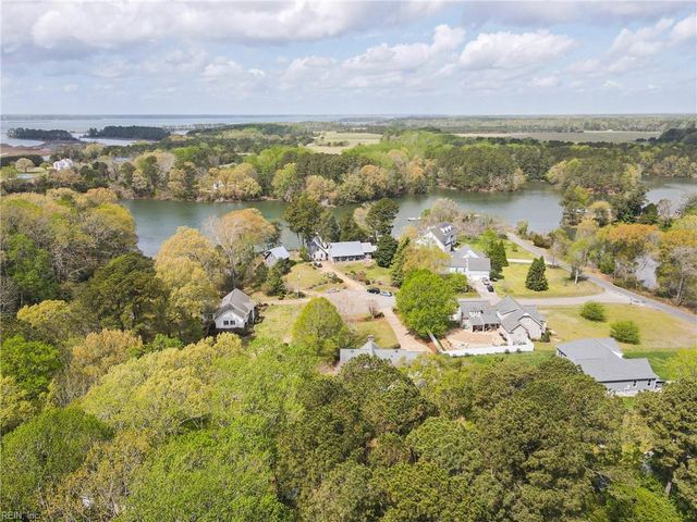 3119 Henry Hogge LN, Hayes, VA 23072