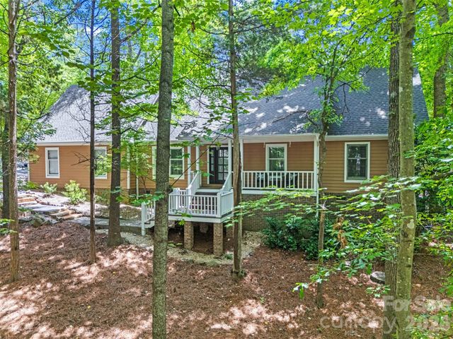 13 Bald Eagle Road, Lake Wylie, SC 29710