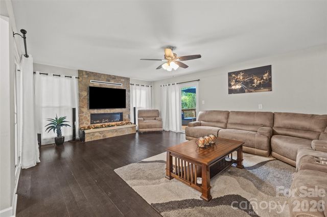 13 Bald Eagle Road, Lake Wylie, SC 29710