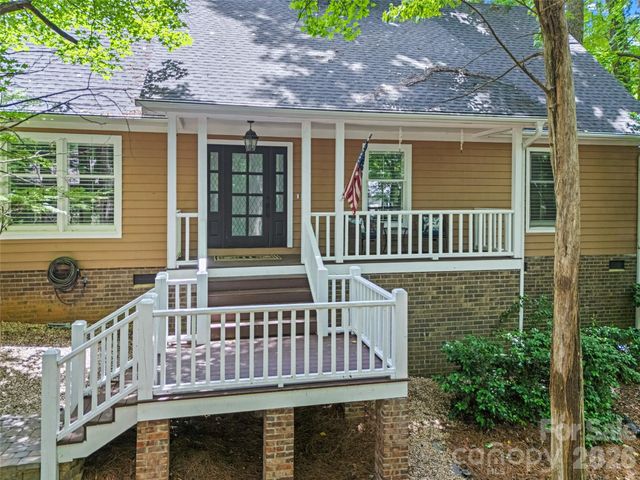 13 Bald Eagle Road, Lake Wylie, SC 29710