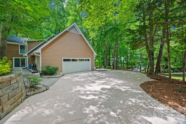 13 Bald Eagle Road, Lake Wylie, SC 29710
