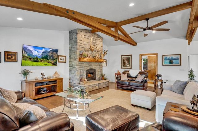 2598 Camino De Los Aves, Alpine, CA 91901