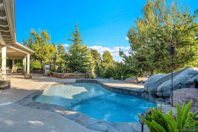 2598 Camino De Los Aves, Alpine, CA 91901